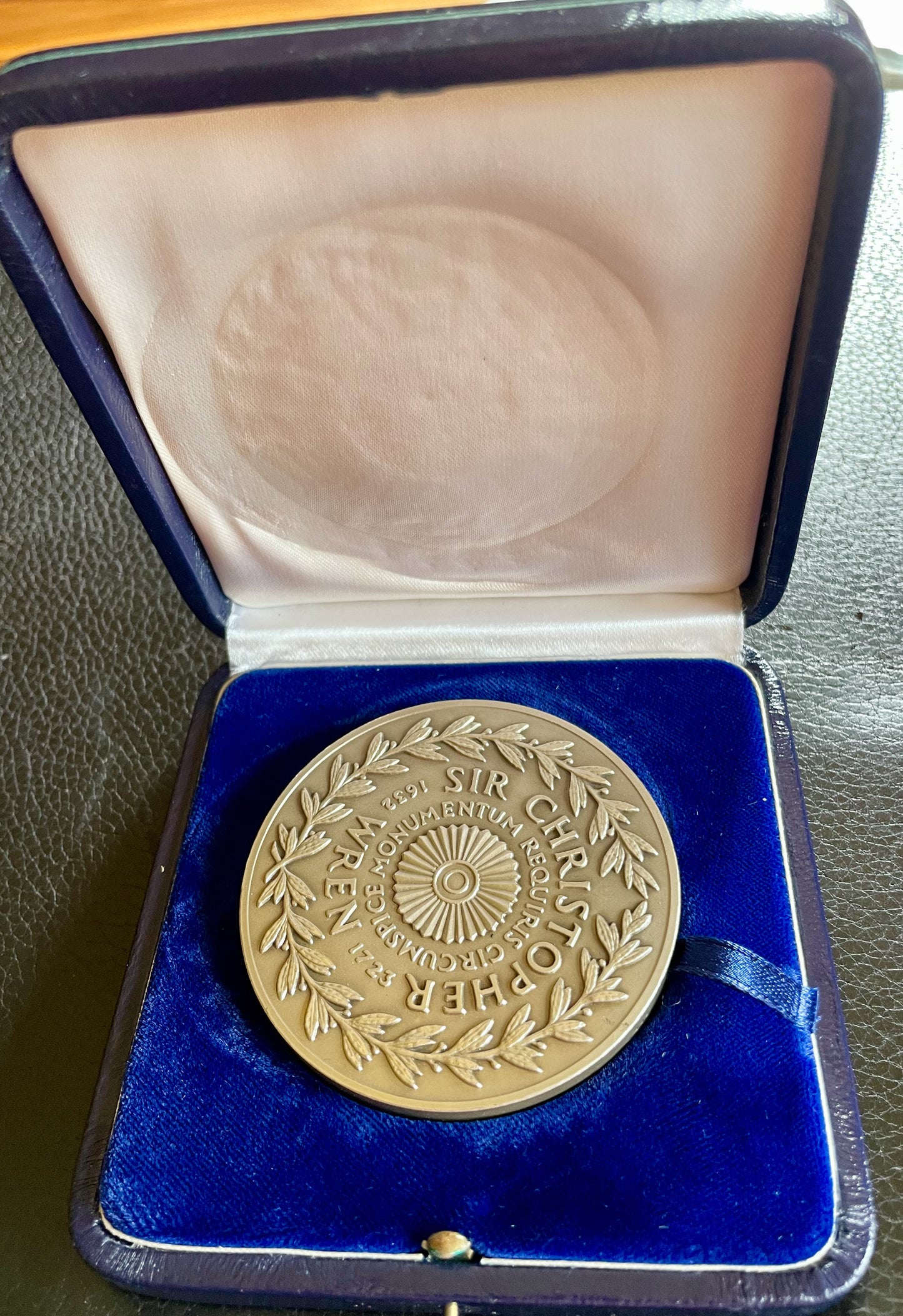 1973 Sir Christopher Wren 63mm Silver Medal in box on 250th Anniversary of his Death by Pinches