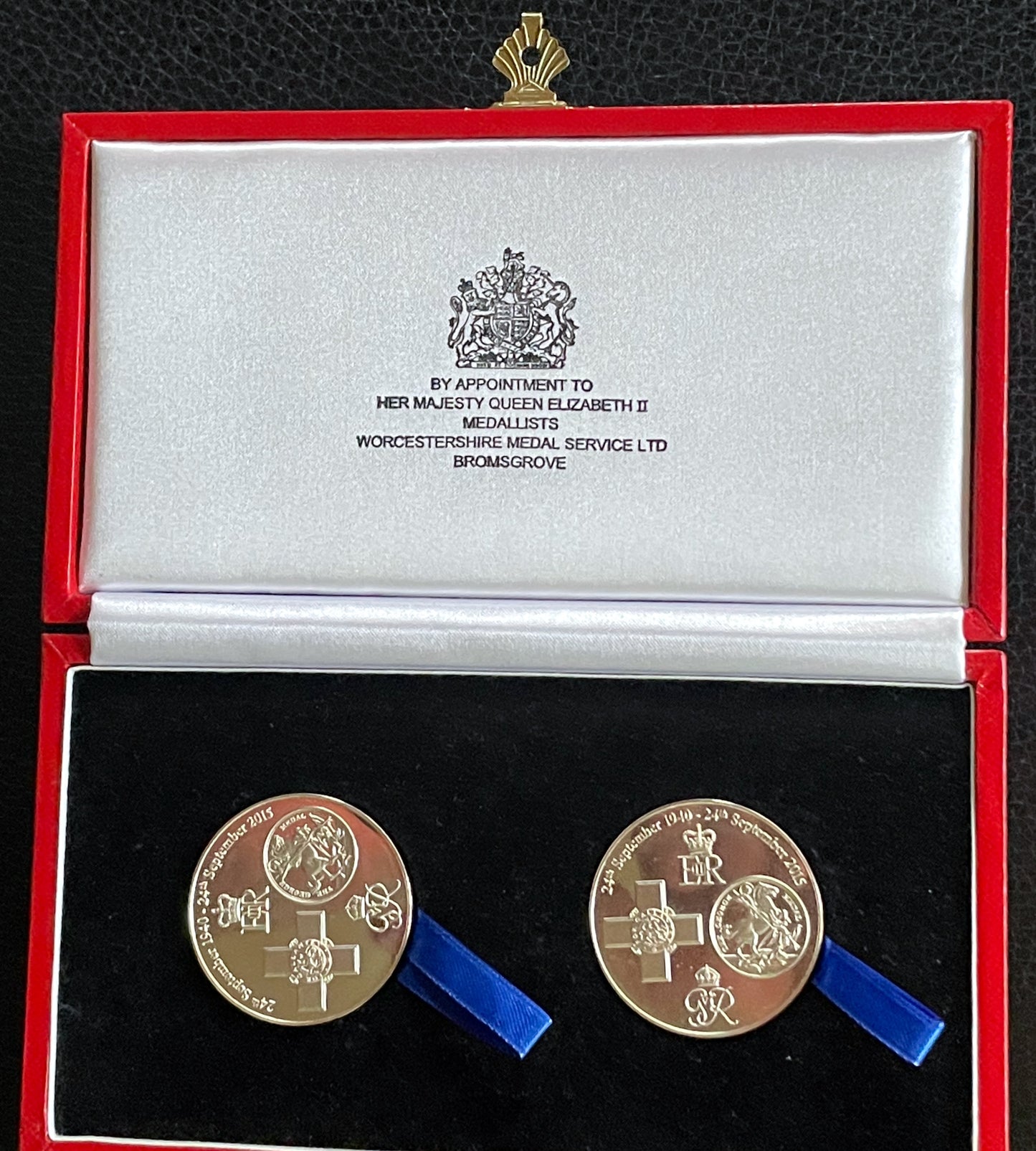 2015 The George Cross and George Medal 75th Anniversary solid silver medallions in box of issue