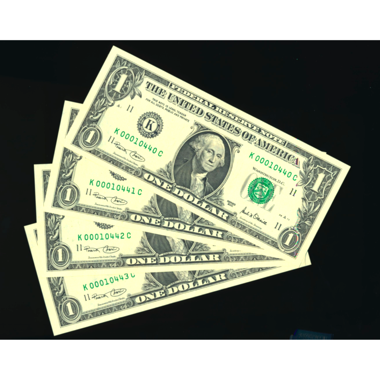USA P.509 2001 Federal Reserve 4 consecutive $1 UNC