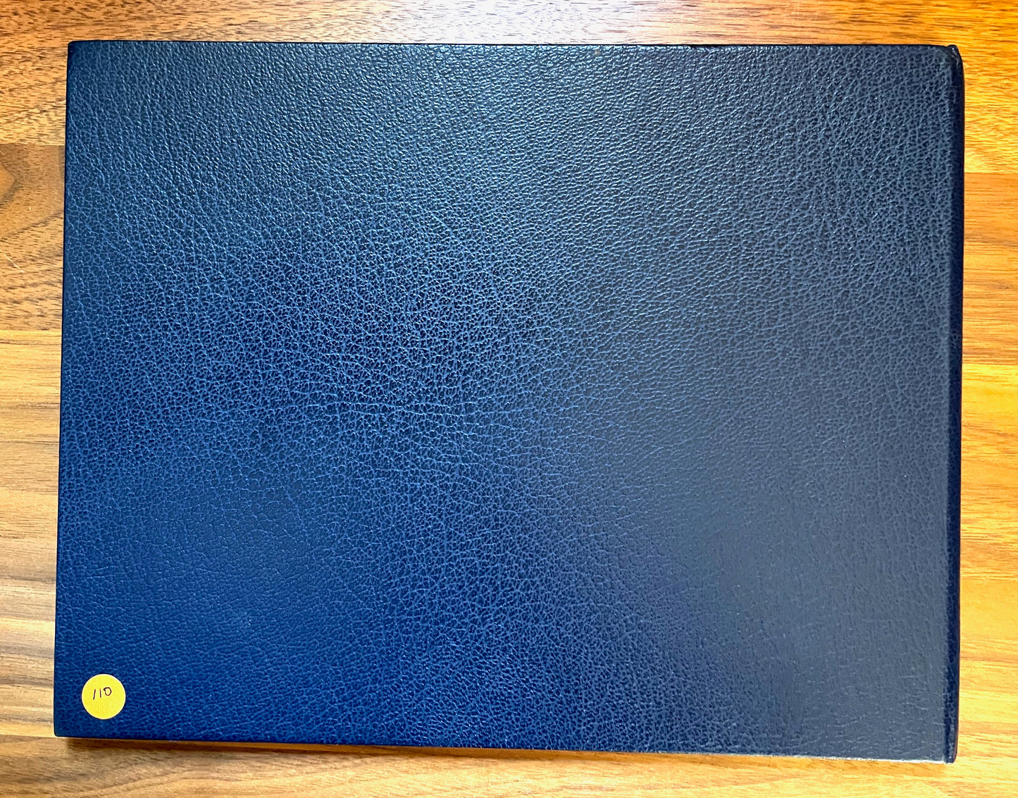 C110 1994 Debden presentation set £5 Old and new variant B362 (W18) and B363 (AA01)