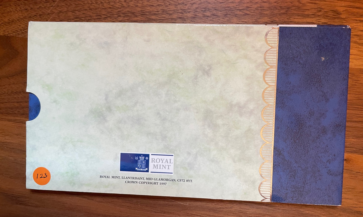C123 1997 Debden presentation set Queens Golden Wedding Anniversary £5 B364 (HM50) and £5 cupronickel crown
