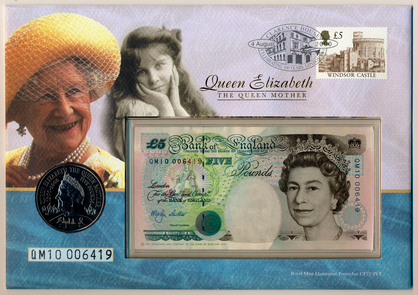 C152 2000 Debden presentation set Queen Mothers 100th birthday £5 B380 (QM10) £5 cupronickel-nickel crown and £5 stamp