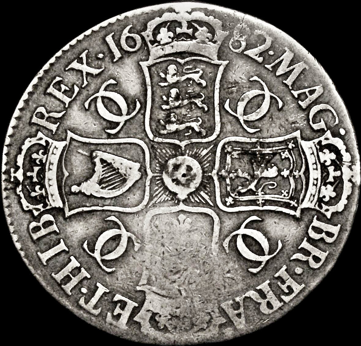 1682/1 Crown Fourth bust S3359 ESC 417 QVARTO edge Very rare