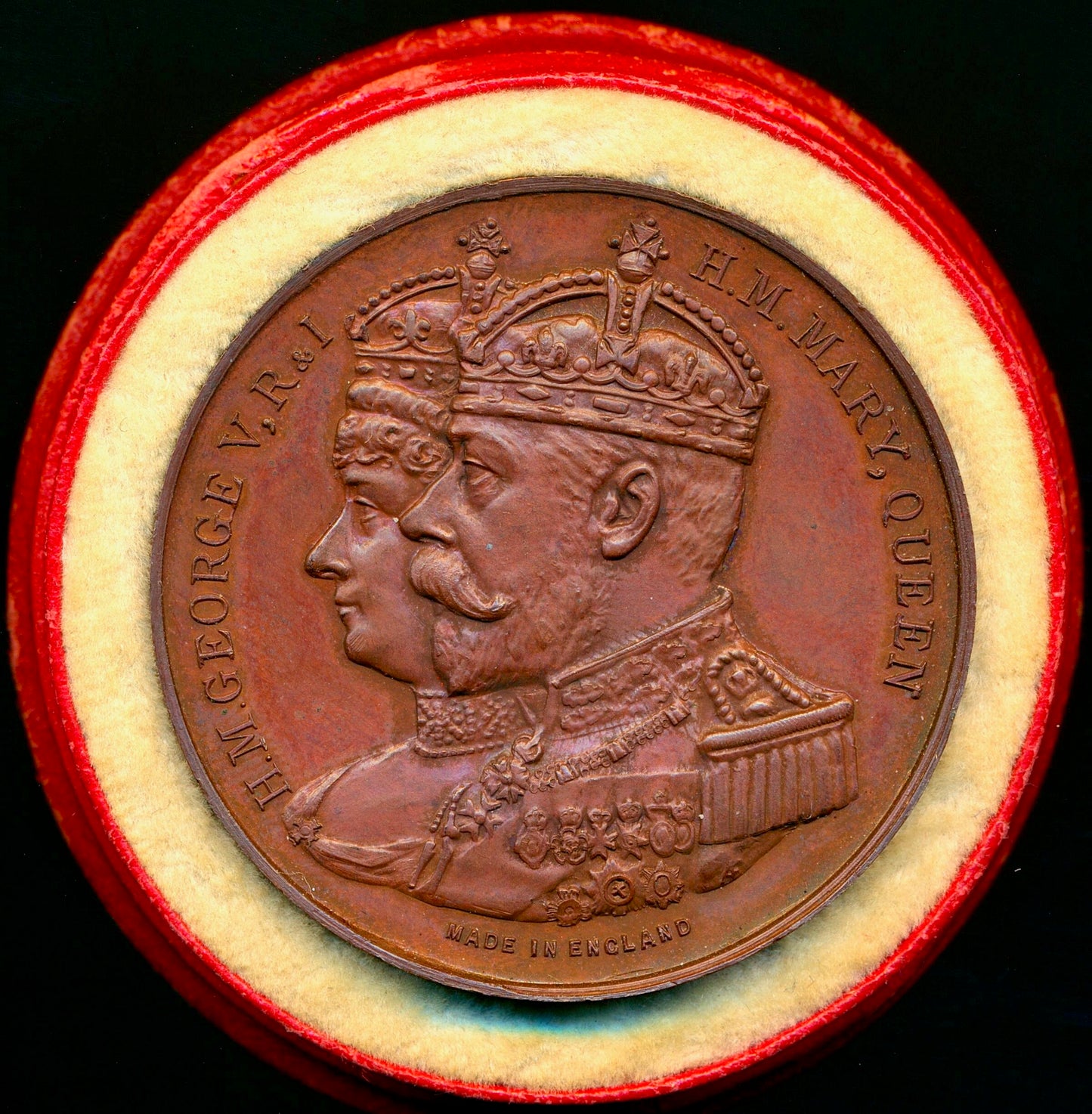1911 Coronation bronze medal in box of issue BHM 4034var AUNC