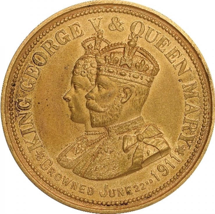 1911 Coronation 64mm gilt bronze medal in case of issue BHM 4043 UNC
