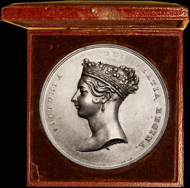 1837 Royal Visit to City of London 61mm white metal medal in box of issue E1303 BHM 1772