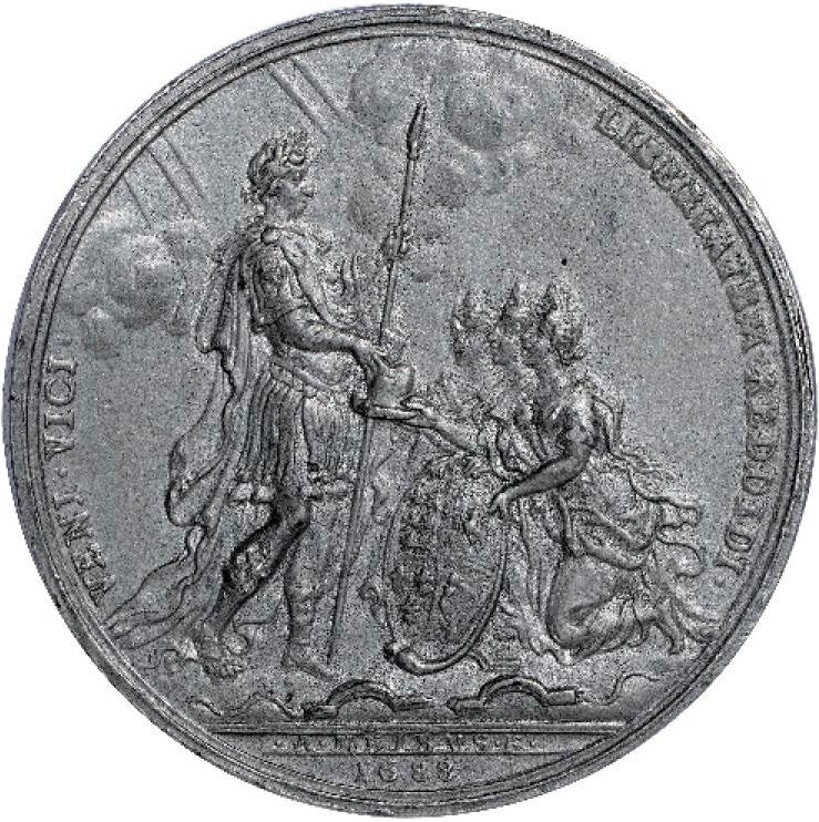 1689 Crown offered to William 61mm pewter medal MI 657/17 E306 EF