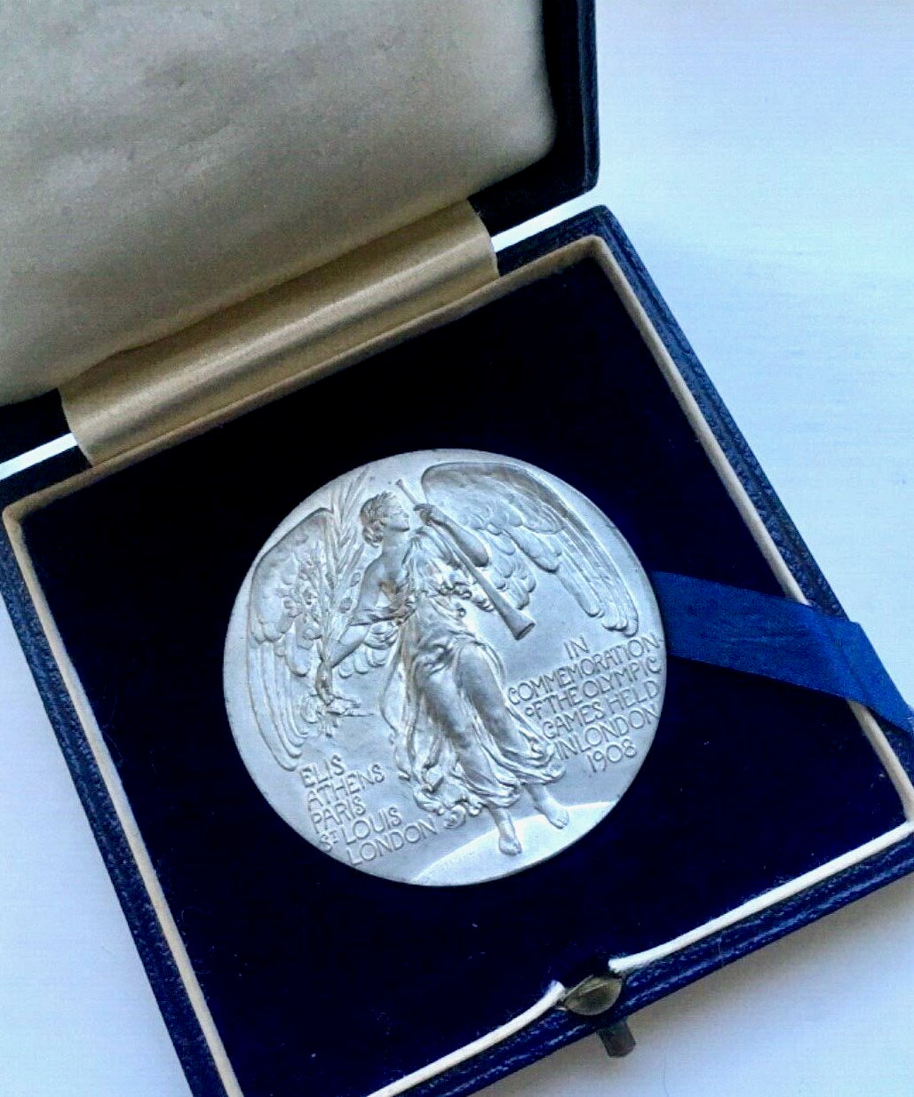 1908 London Olympics 50mm boxed participation medal in white metal BHM 3963 E1904